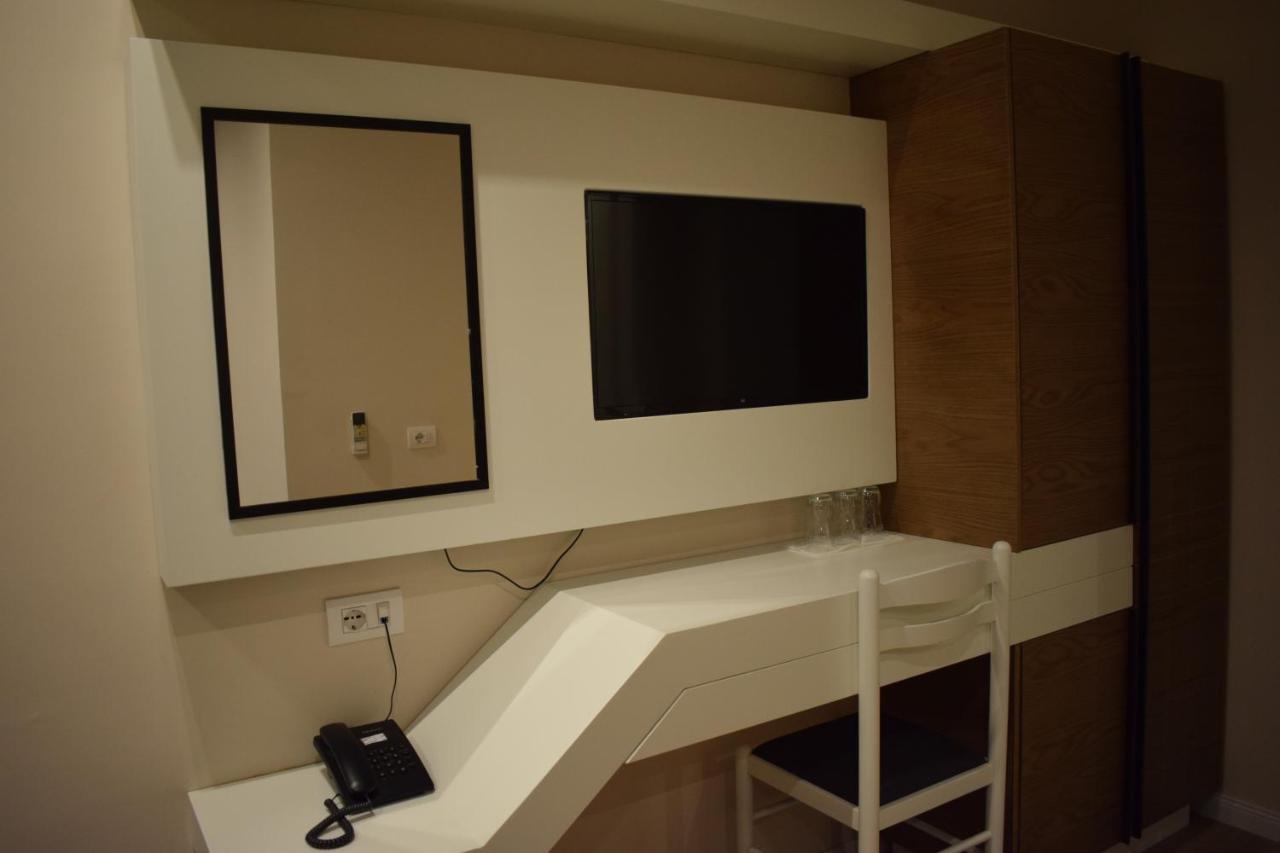 Bluepoint Hotel Tepelene Ngoại thất bức ảnh
