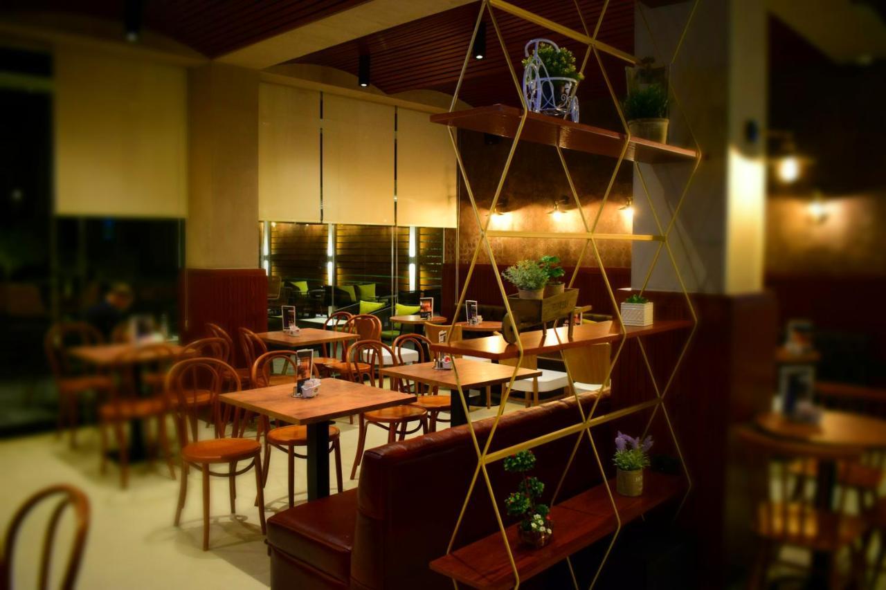 Bluepoint Hotel Tepelene Ngoại thất bức ảnh